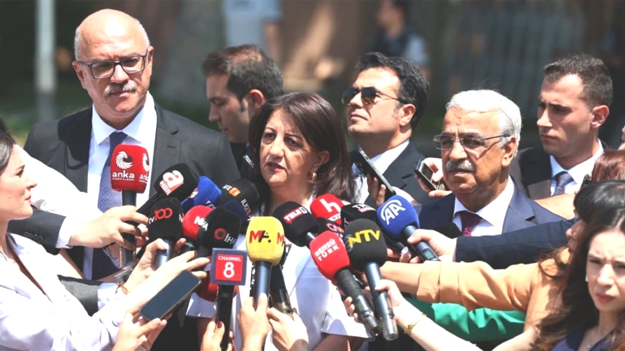 DEM Parti'nin Öcalan ile Tarihi Görüşmesi Ne Zaman? Detaylar Açıklandı!