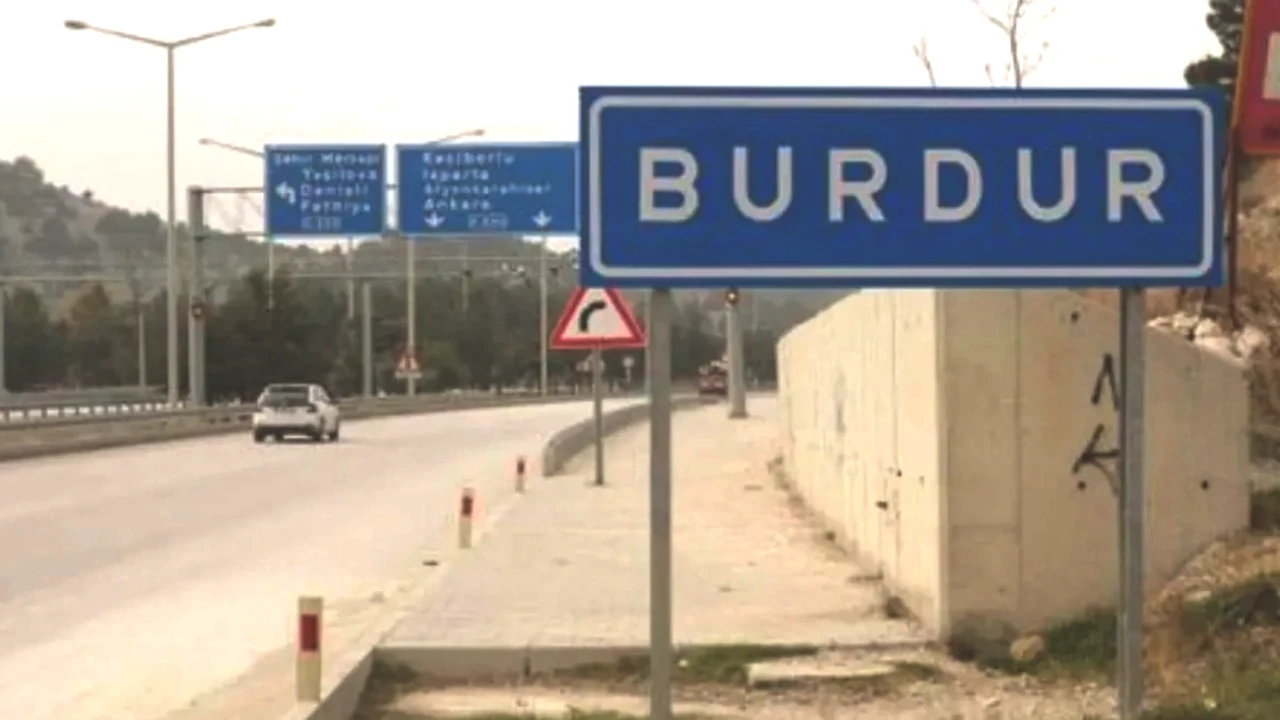 Burdur, Türkiye'nin Üçüncü Büyük Şehri Olmaya Hazırlanıyor: Dünya Burdur'a Akın Edecek!