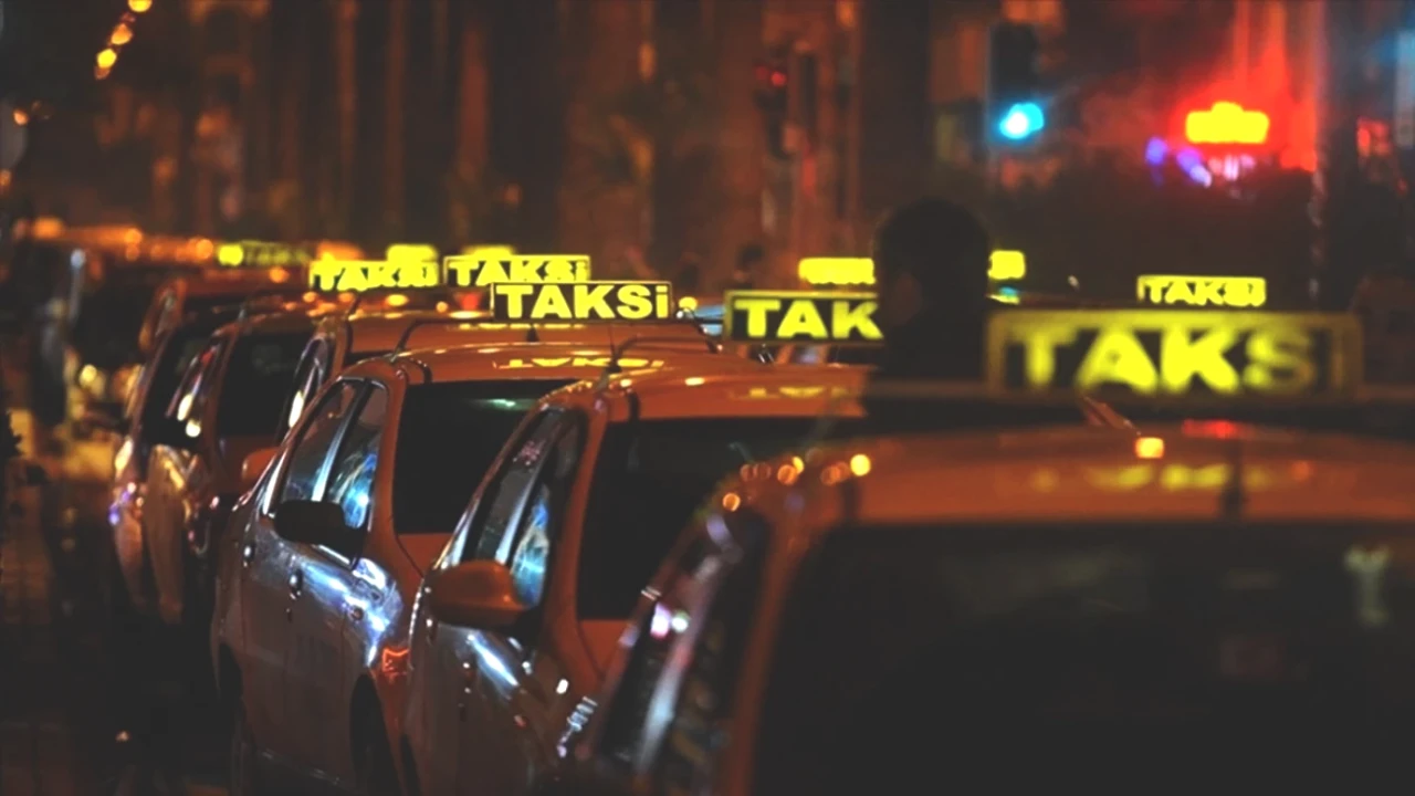 Taksi Plakası Almak İsteyenler İçin Fırsat! İBB İhaleye Çıkıyor: Başvuru Tarihleri ve Şartlar Açıklandı