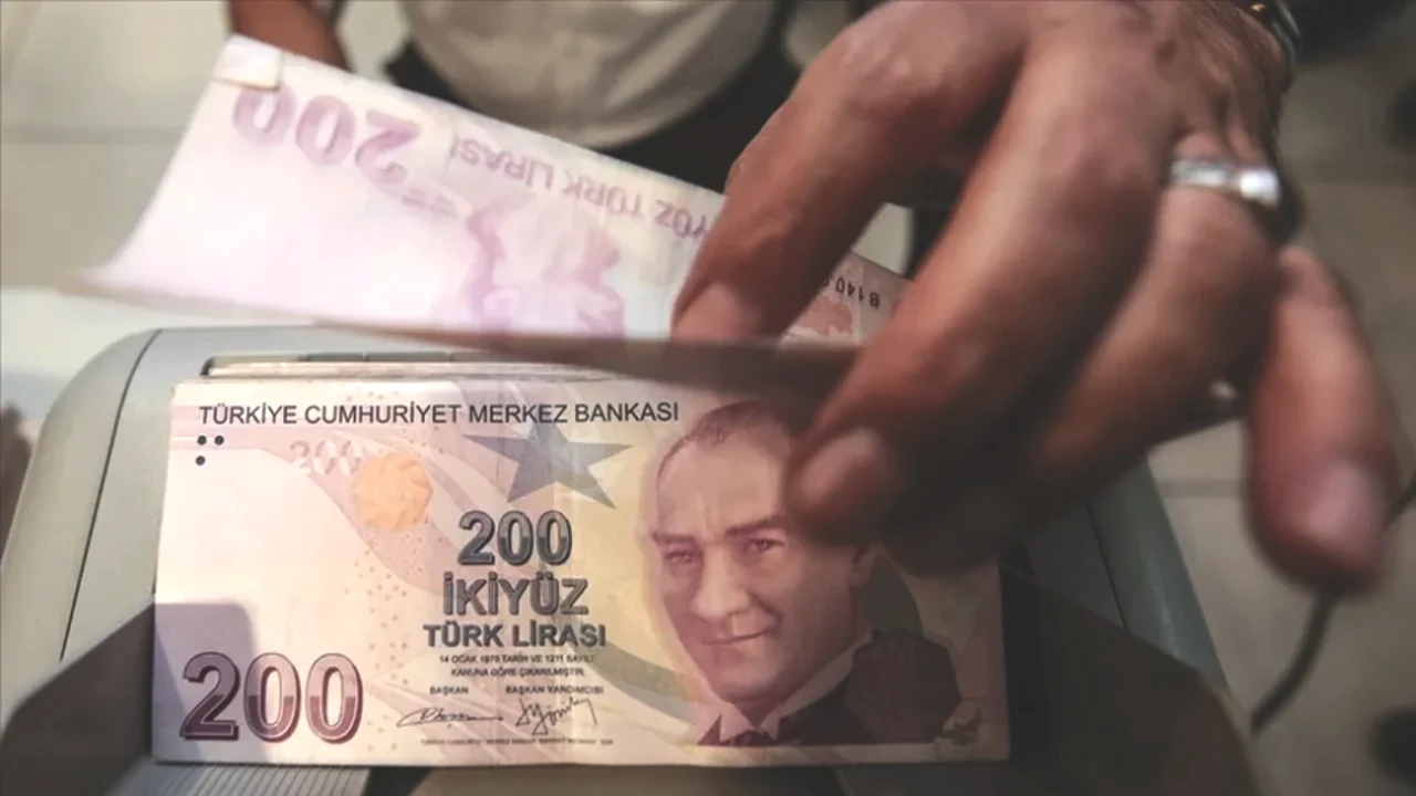 KKM Bakiyelerinde Düşüş Sürüyor: Tasarruflarınızı Etkileyecek Gelişmeler!