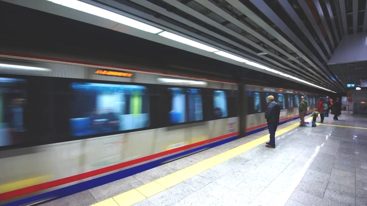 İstanbul'da Hafta Sonu Kesintisiz Ulaşım! 66 Saat Sürecek Hattın Ayrıntıları